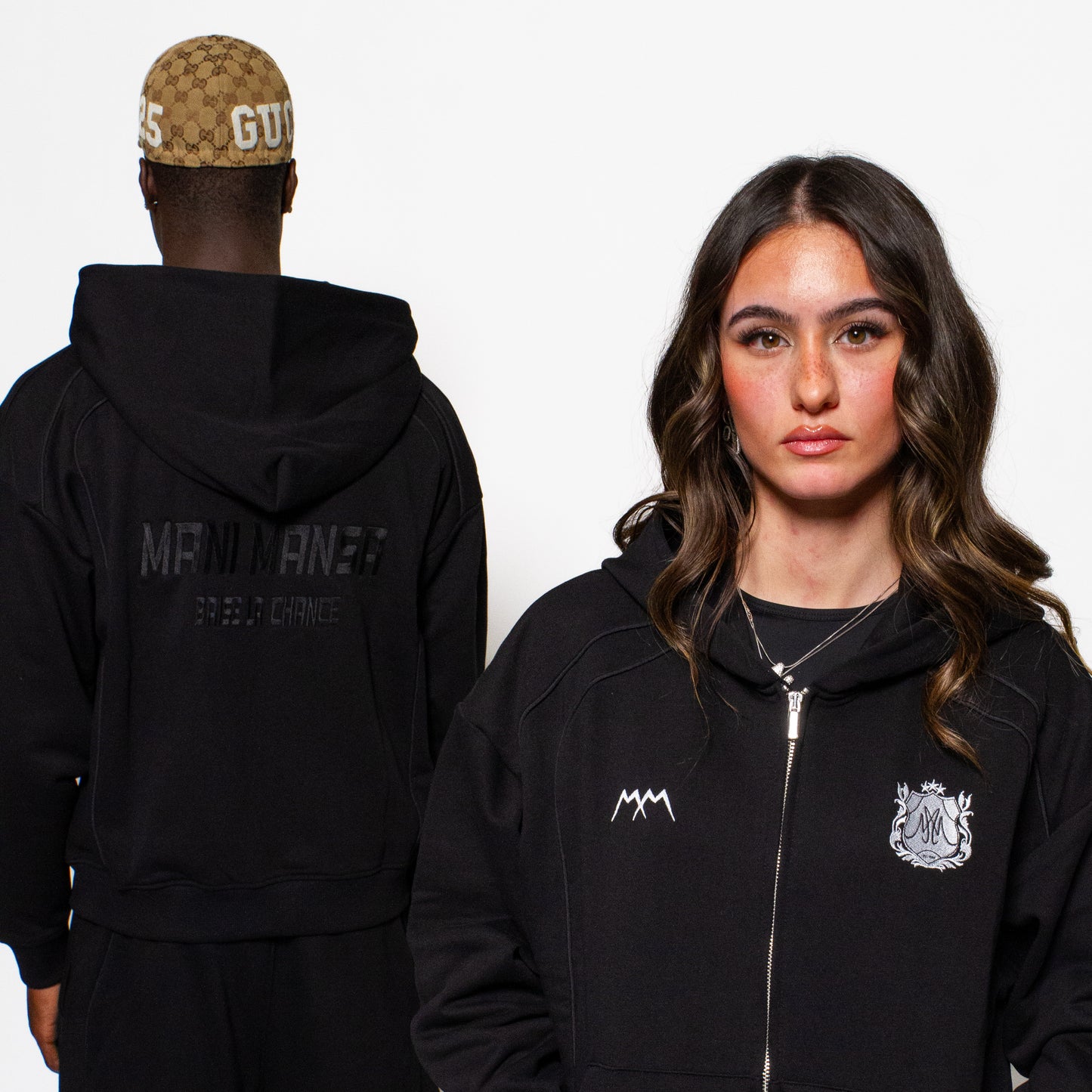ZIP HOODIE BLACK